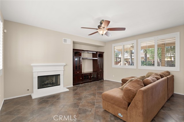 MLS #OC25247553 image #24