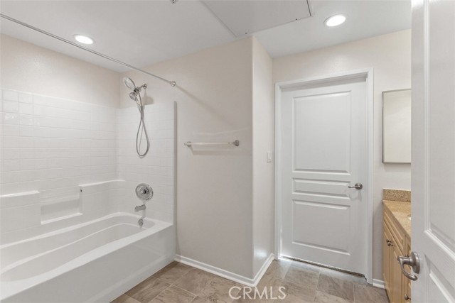 MLS #OC25247555 image #22