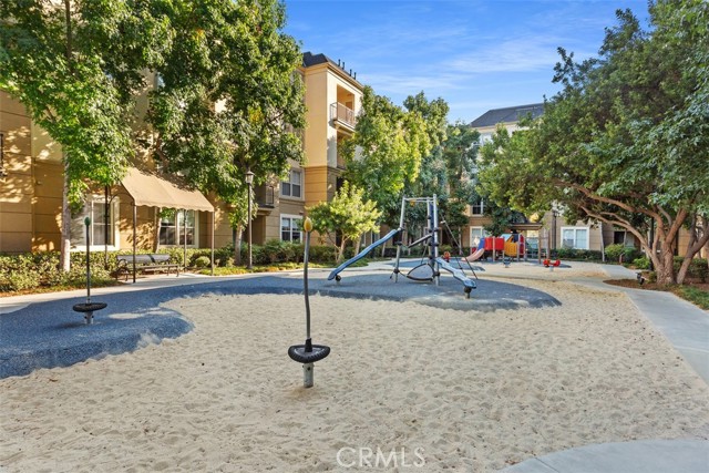 MLS #OC25247555 image #29