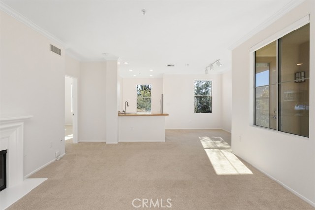 MLS #OC25247555 image #4