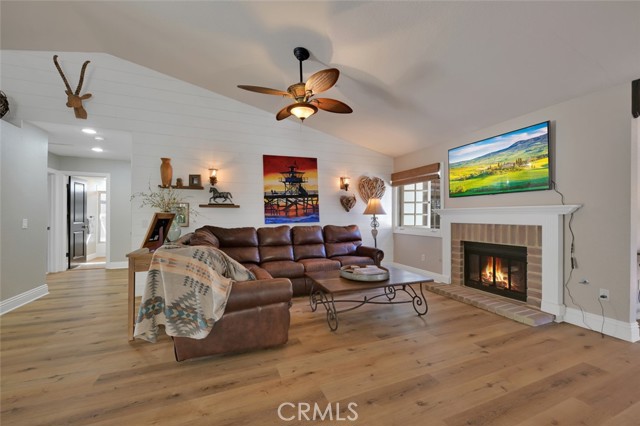 MLS #OC25247559 image #8