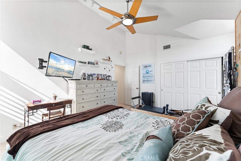 MLS #OC25247566 image #14