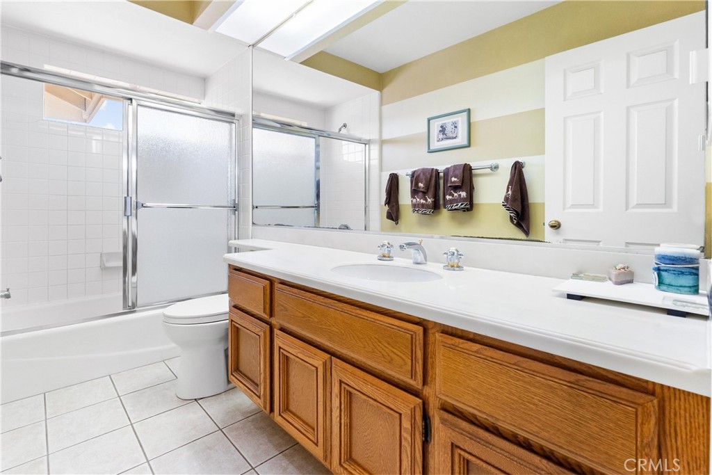 MLS #OC25247566 image #17