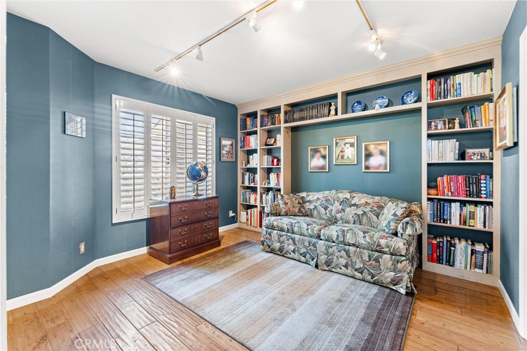 MLS #OC25247566 image #18