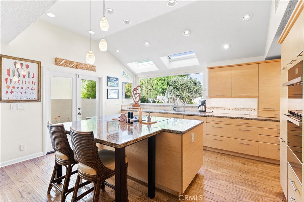 MLS #OC25247566 image #6