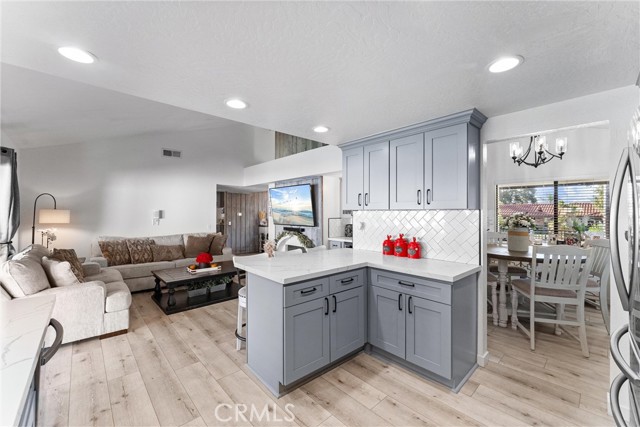 MLS #OC25247569 image #12