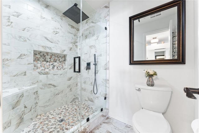 MLS #OC25247569 image #19