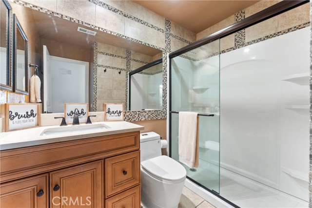 MLS #OC25247569 image #24