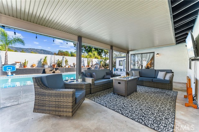 MLS #OC25247569 image #25