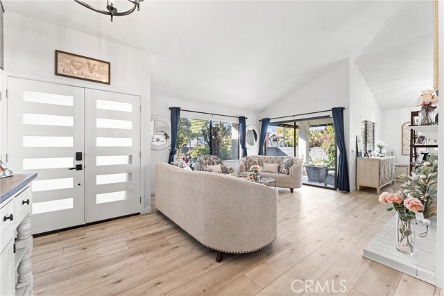 MLS #OC25247569 image #4