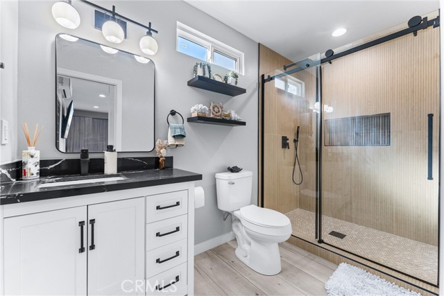 MLS #OC25247569 image #40