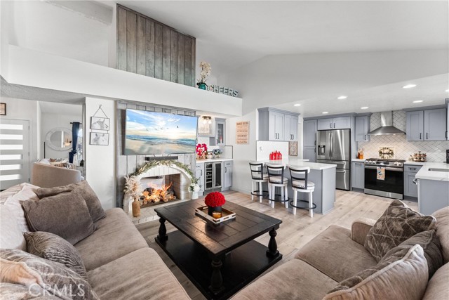 MLS #OC25247569 image #8