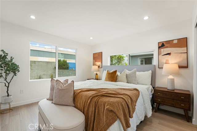 MLS #OC25247589 image #12