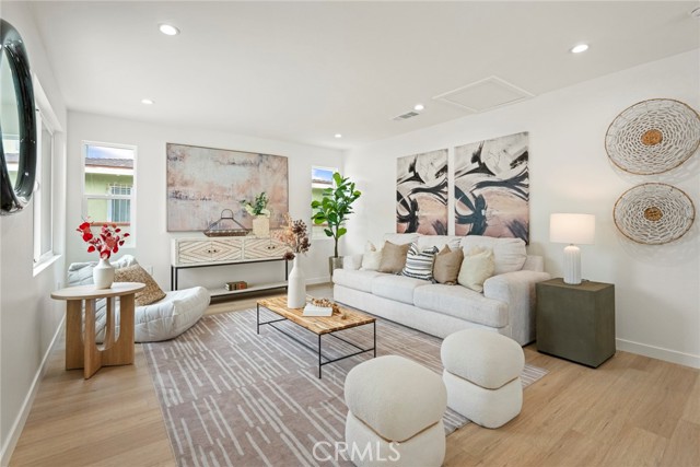 MLS #OC25247589 image #2