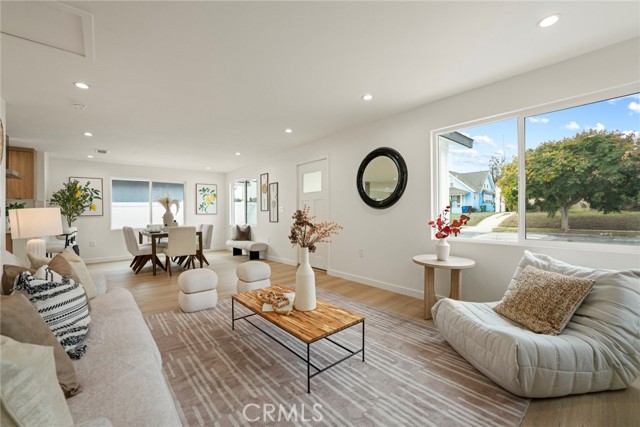 MLS #OC25247589 image #4