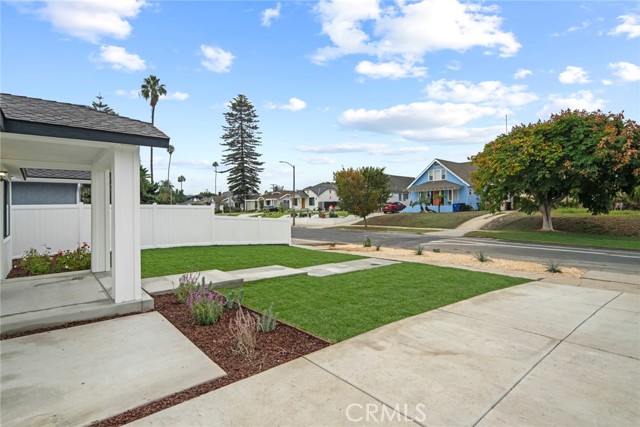 MLS #OC25247589 image #40