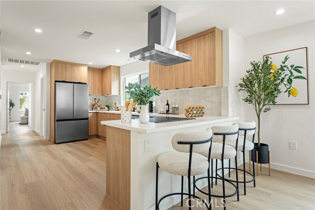MLS #OC25247589 image #8