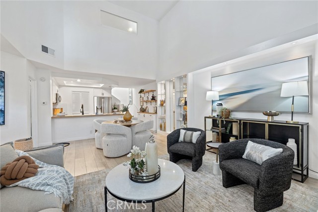 MLS #OC25247631 image #10