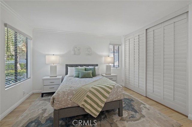 MLS #OC25247631 image #13