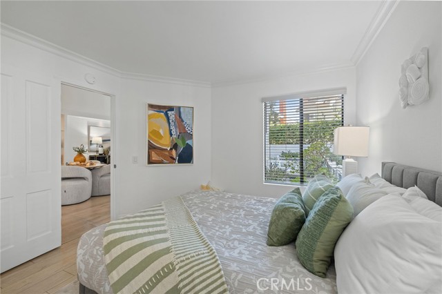 MLS #OC25247631 image #15