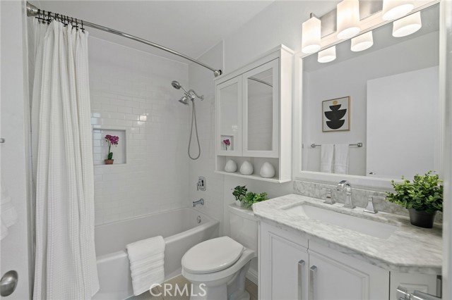 MLS #OC25247631 image #20