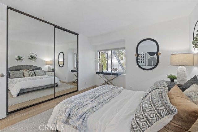 MLS #OC25247631 image #22