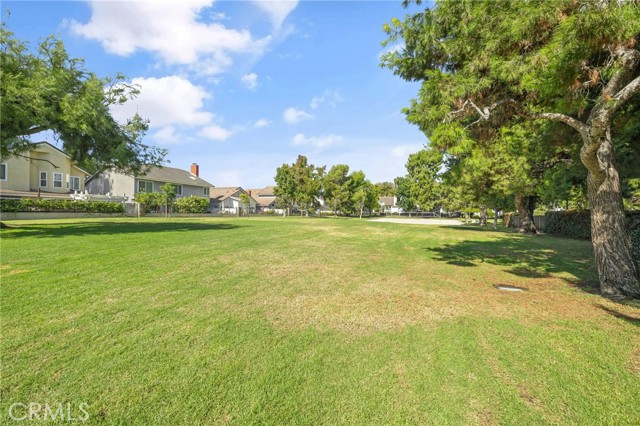 MLS #OC25247631 image #38