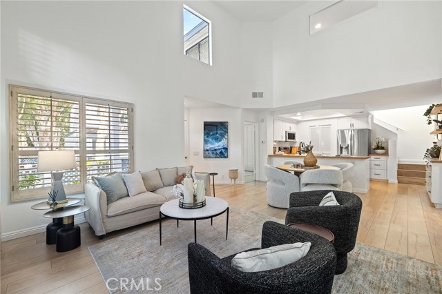 MLS #OC25247631 image #9