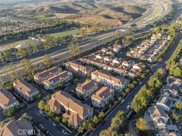 MLS #OC25247648 image #24