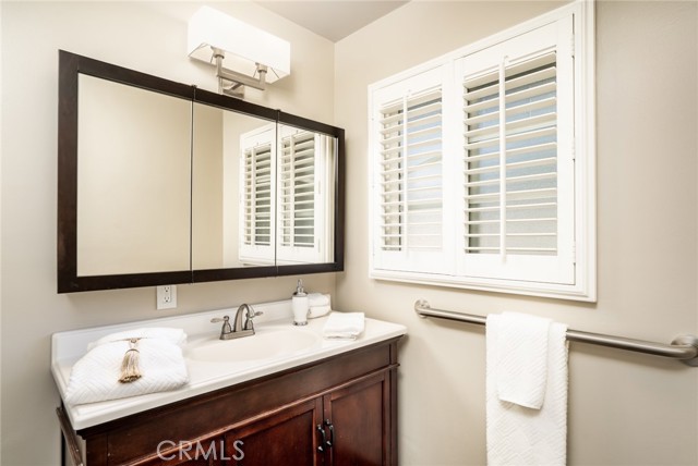 MLS #OC25247714 image #19