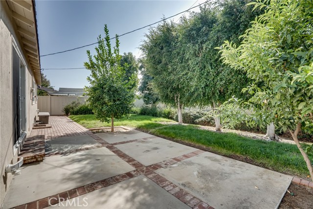 MLS #OC25247714 image #25