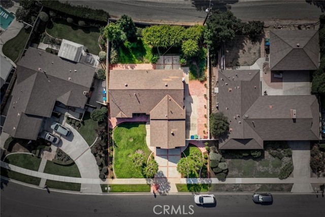 MLS #OC25247714 image #32