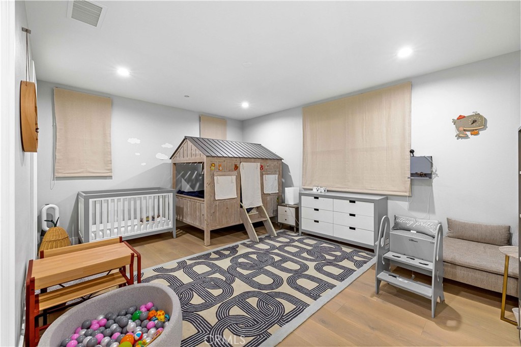 MLS #OC25247715 image #14