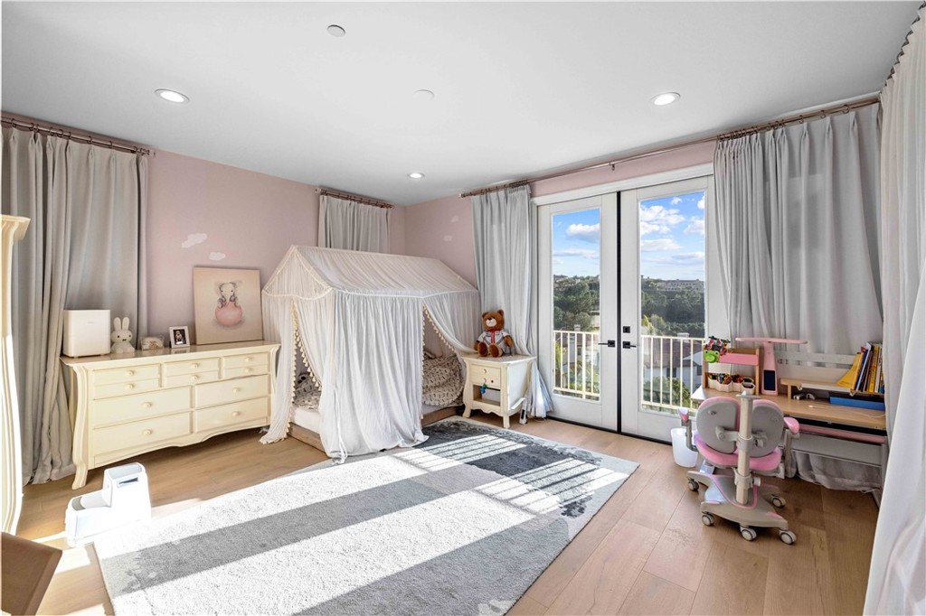 MLS #OC25247715 image #16