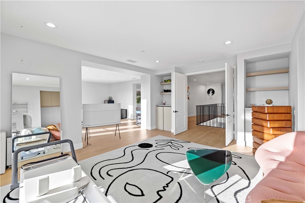 MLS #OC25247715 image #21