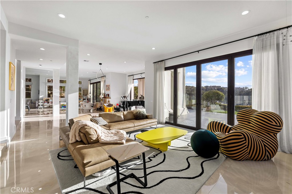 MLS #OC25247715 image #3