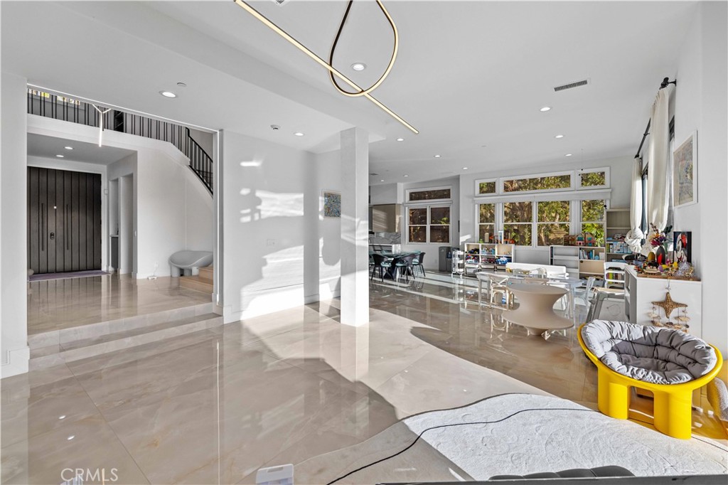 MLS #OC25247715 image #5