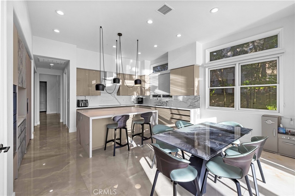 MLS #OC25247715 image #8