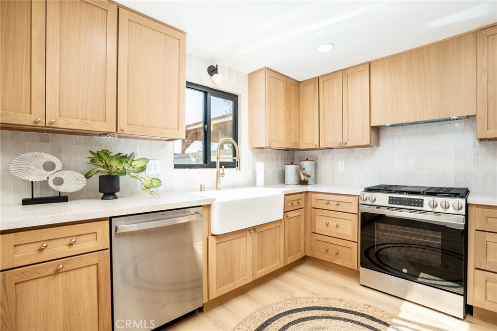 MLS #OC25247852 image #12