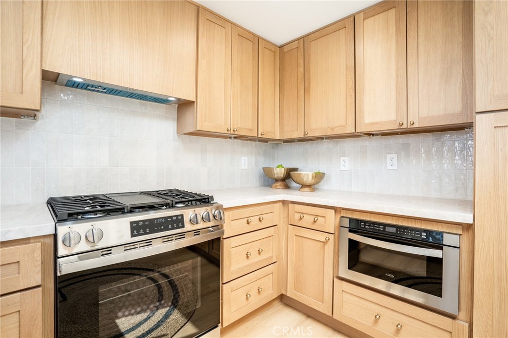 MLS #OC25247852 image #14