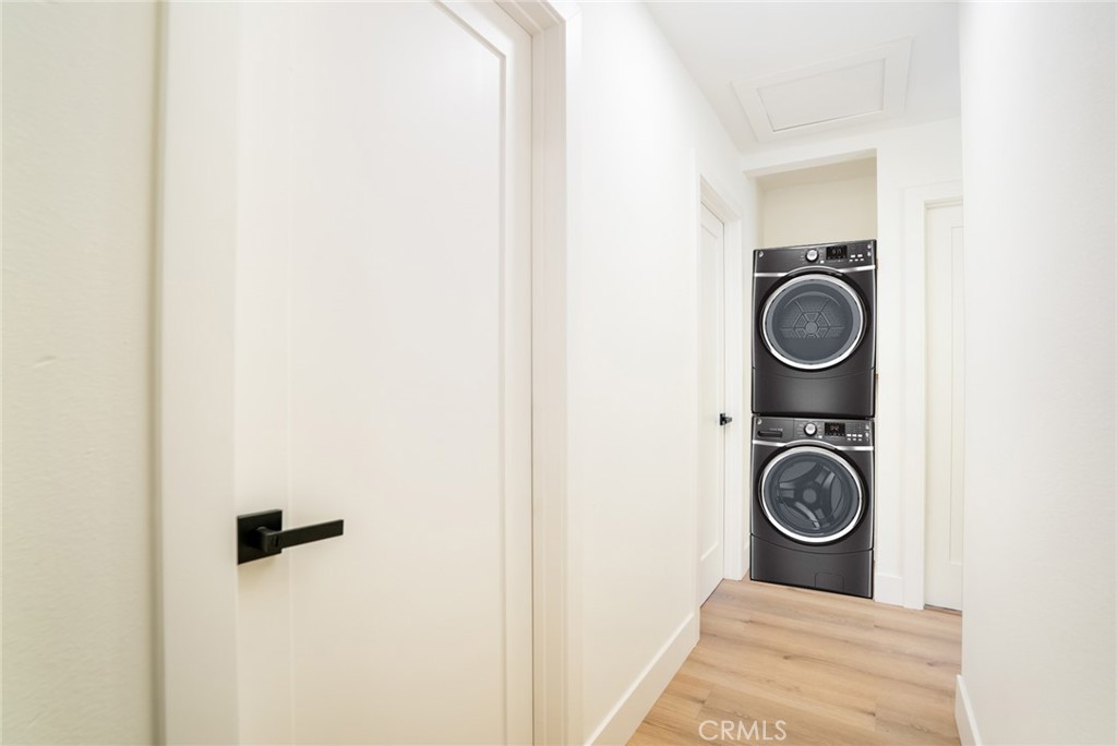 MLS #OC25247852 image #17