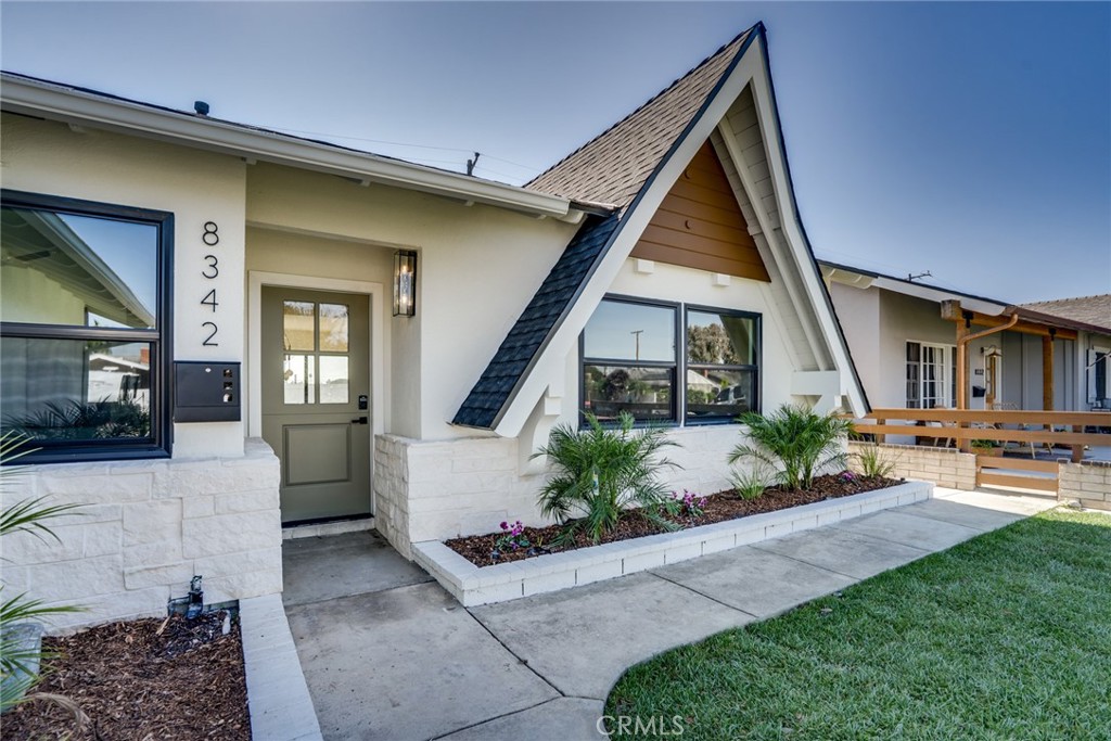 MLS #OC25247852 image #4