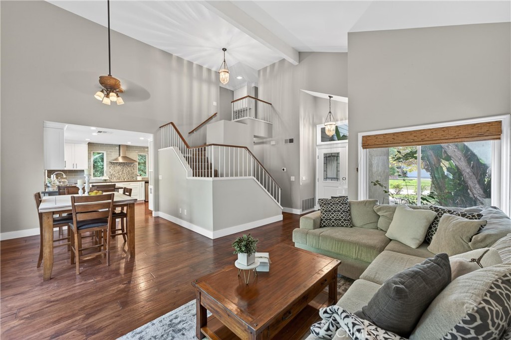 MLS #OC25247884 image #10