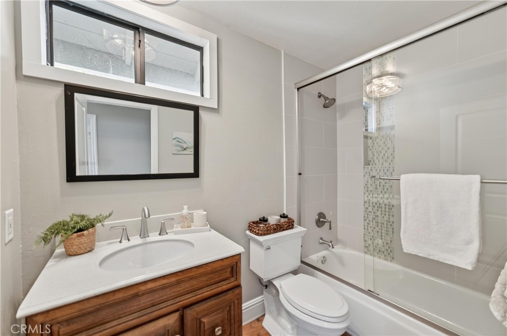 MLS #OC25247884 image #22