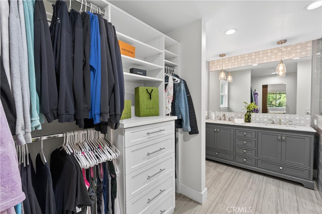 MLS #OC25247884 image #25