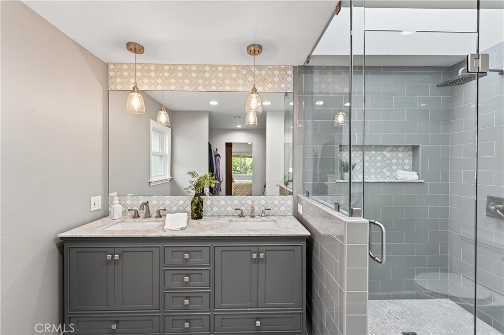 MLS #OC25247884 image #26