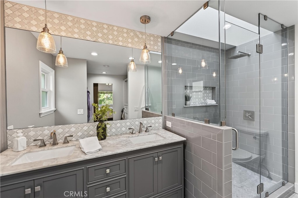 MLS #OC25247884 image #27