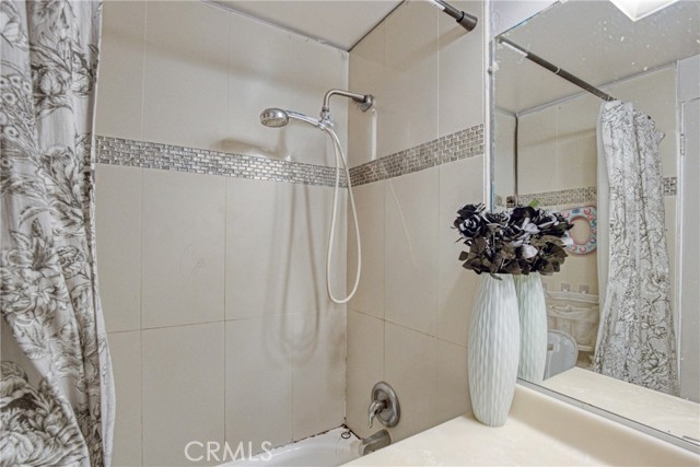 MLS #OC25247890 image #19