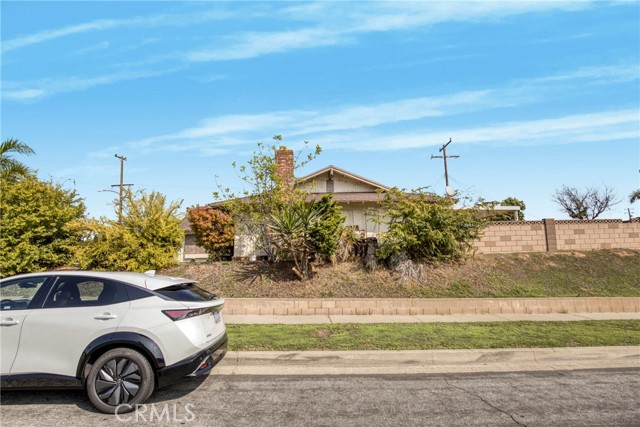 MLS #OC25247890 image #23