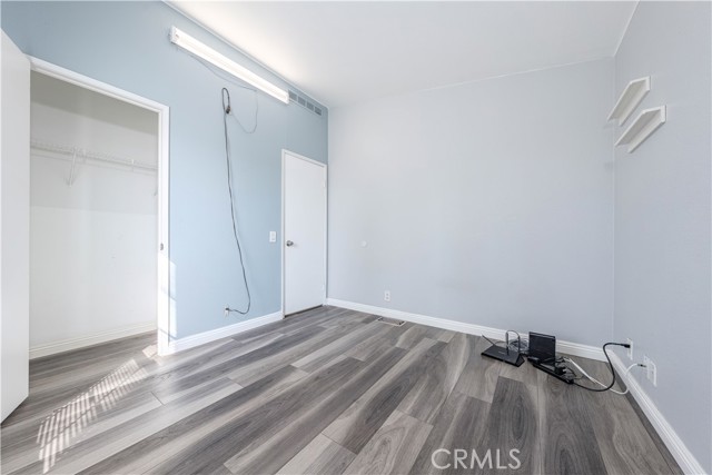 MLS #OC25247907 image #13